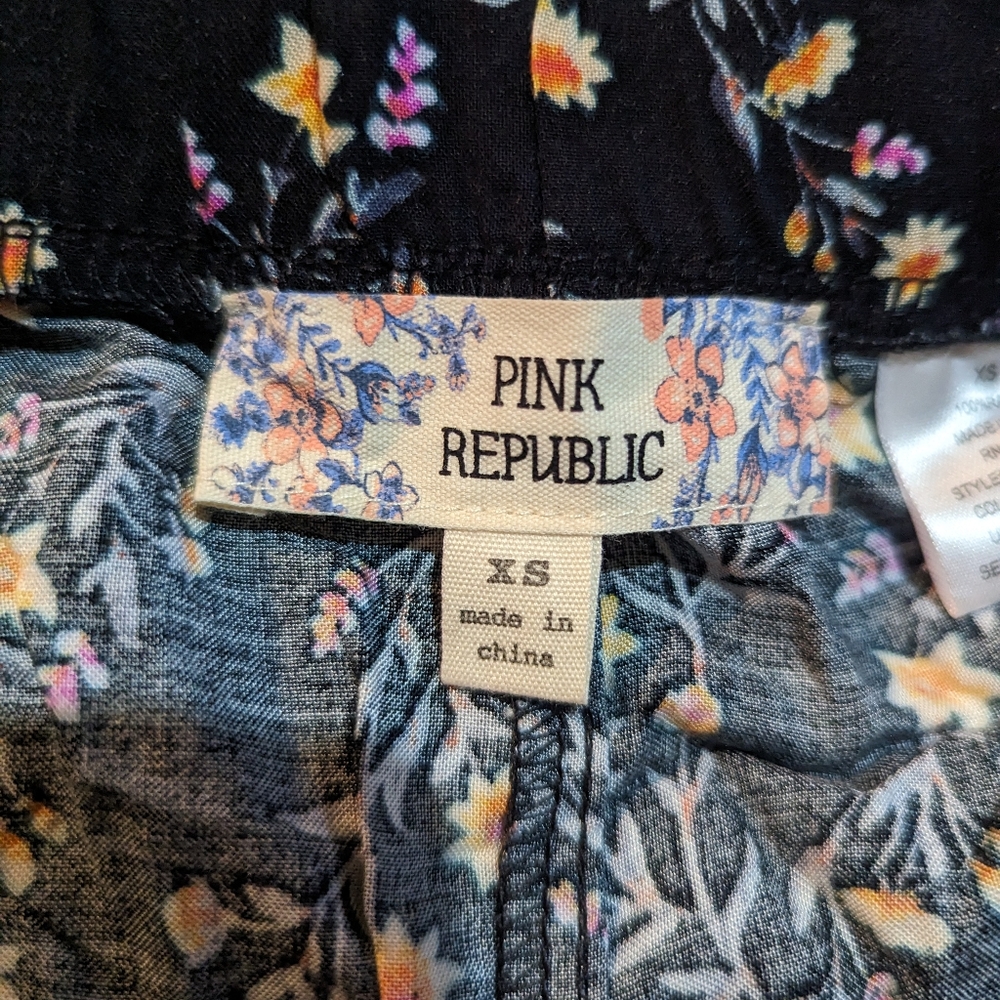 Floral pattern pants - Picture 3 of 4